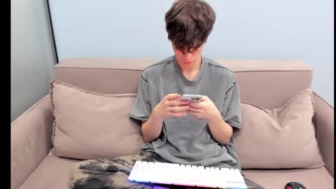 Snapshot of your_shy_guy chatting on 26, 10, 2025 your_shy_guy online show from 26, 10, 2025