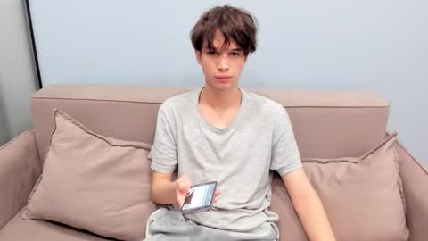 Snapshot of your_shy_guy chatting on 22, 11, 2025 your_shy_guy online show from 22, 11, 2025