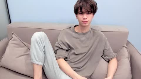 Snapshot of your_shy_guy chatting on 5, 12, 2025 your_shy_guy online show from 5, 12, 2025