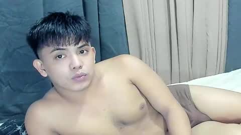 yourasian_bradley online show from 5, 12, 2025