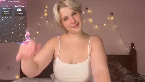 Snapshot of yourbunnymi chatting on 22, 2, 2026 Eva online show from 22, 2, 2026