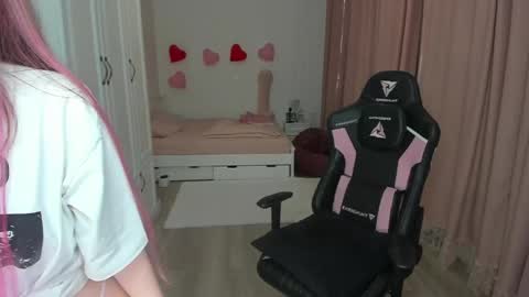 Cassie online show from 15, 4, 2026