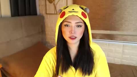 JEN  online show from 9, 9, 2025