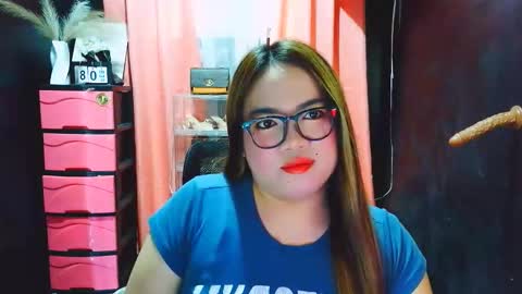 yourdirtygirl_lyla online show from 9, 2, 2026