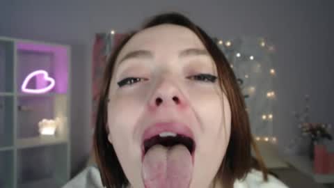 yourdreamcristal online show from 24, 2, 2025