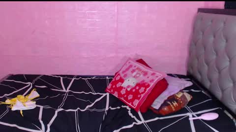 Snapshot of yourdreamisabell chatting on 23, 12, 2024 yourdreamisabell online show from 23, 12, 2024