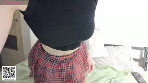 Snapshot of youreyeshere chatting on 15, 2, 2026 Dari online show from 15, 2, 2026