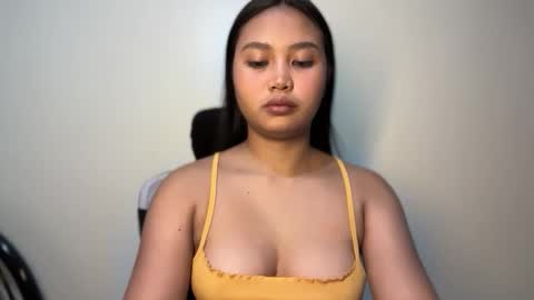 yourfantasyyy_ online show from 15, 5, 2026