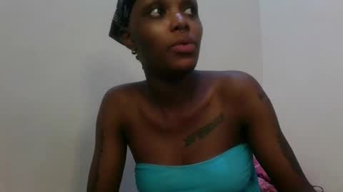 Snapshot of yourfavnigtnurse chatting on 8, 10, 2025 Flower online show from 8, 10, 2025