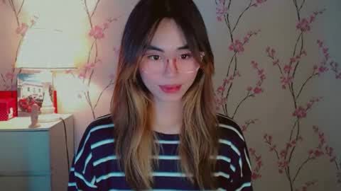 Snapshot of yourfavorateremi chatting on 11, 9, 2025 Remrem online show from 11, 9, 2025