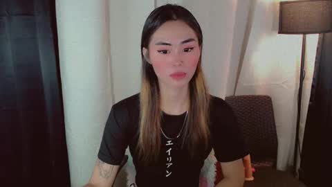 Snapshot of yourfavorateremi chatting on 10, 10, 2025 Remrem online show from 10, 10, 2025