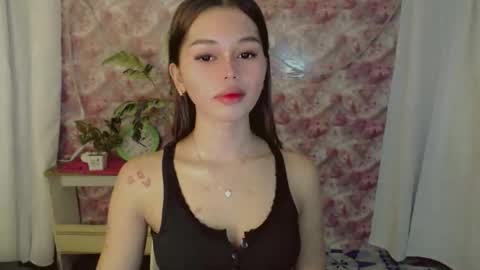 Snapshot of yourfavoratesunshine chatting on 26, 4, 2026 Sunshine online show from 26, 4, 2026