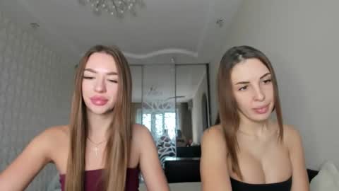 Snapshot of yourgirl_ariella chatting on 24, 11, 2025 Ariella online show from 24, 11, 2025