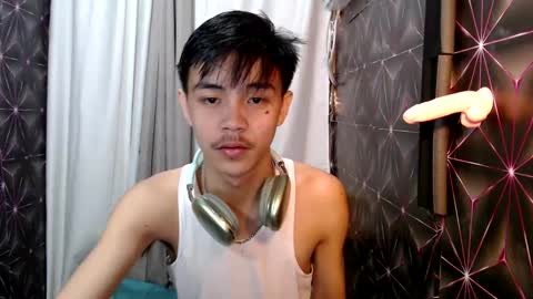 Snapshot of yourguy_josh23 chatting on 8, 3, 2025 Josh online show from 8, 3, 2025