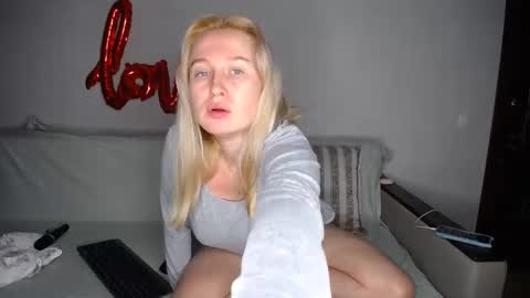 Iamyourdream online show from 16, 2, 2025