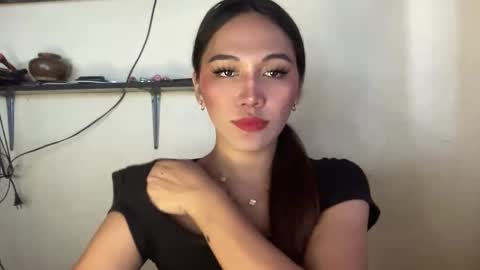 Snapshot of yourhotlove_jamellaxxx chatting on 21, 12, 2025 LOVING JAMMELA online show from 21, 12, 2025