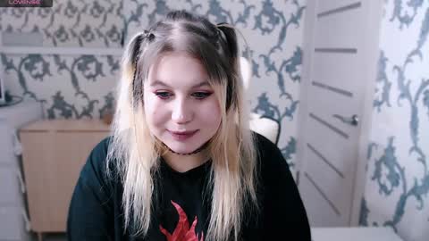 Snapshot of yourkarma_2_0 chatting on 17, 12, 2024 Karma online show from 17, 12, 2024