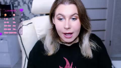 Snapshot of yourkarma_2_0 chatting on 12, 9, 2025 Karma online show from 12, 9, 2025