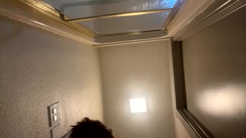 Kaitie Cummings online show from 9, 2, 2026