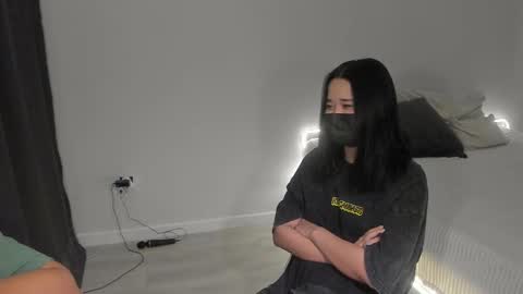 Snapshot of yourlovelyjenny chatting on 15, 12, 2025 AJ online show from 15, 12, 2025