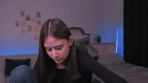 Nikol online show from 17, 10, 2025