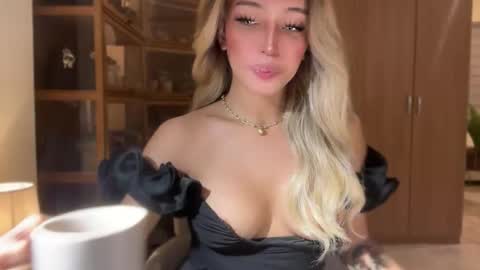 Snapshot of yourlovingpearlita1000 chatting on 25, 2, 2026 Pearl online show from 25, 2, 2026