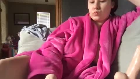 Snapshot of yournewbigmama chatting on 19, 2, 2025 yournewbigmama online show from 19, 2, 2025