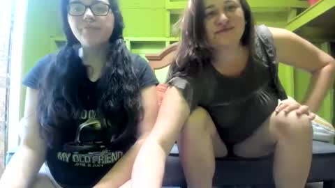 Snapshot of yournewfavoritecamgirl chatting on 13, 5, 2026 Lexi online show from 13, 5, 2026