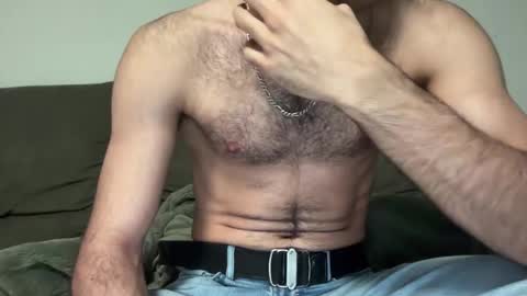 Snapshot of yournextguy0 chatting on 14, 12, 2025 Your Next Guy online show from 14, 12, 2025