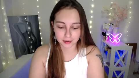 Snapshot of yours_piece_of_happiness_ chatting on 19, 6, 2026 Happy online show from 19, 6, 2026