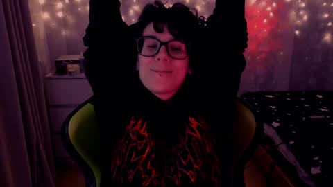 Snapshot of yourscosmic chatting on 15, 1, 2025 Yours Cosmic online show from 15, 1, 2025