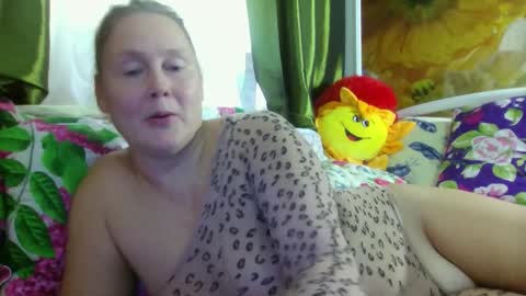 Snapshot of yoursexkroshka chatting on 8, 10, 2025 kroshka online show from 8, 10, 2025