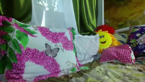 Snapshot of yoursexkroshka chatting on 23, 10, 2025 kroshka online show from 23, 10, 2025