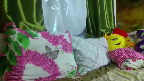 Snapshot of yoursexkroshka chatting on 30, 10, 2025 kroshka online show from 30, 10, 2025