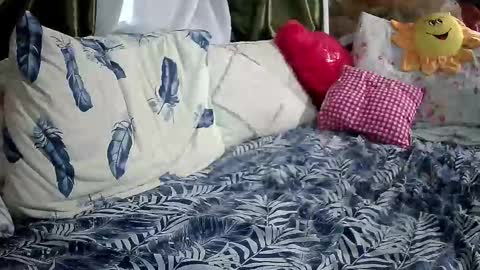 Snapshot of yoursexkroshka chatting on 30, 11, 2025 kroshka online show from 30, 11, 2025