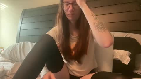 Snapshot of yourstrulylivy chatting on 6, 2, 2025 yourstrulylivy online show from 6, 2, 2025