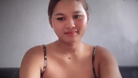 yoursweetgirl_zia online show from 13, 5, 2026