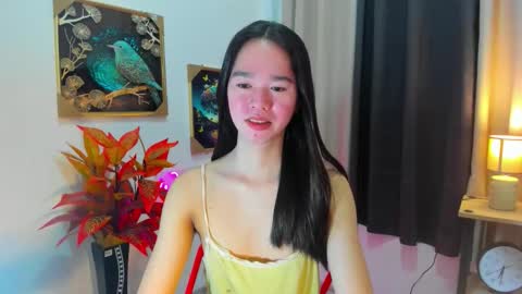 yourtinybunny online show from 14, 4, 2026