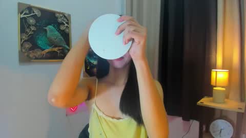 yourtinybunny online show from 19, 4, 2026