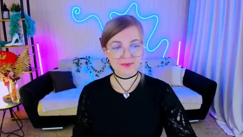 Snapshot of youruniverser chatting on 17, 9, 2025 Alice online show from 17, 9, 2025