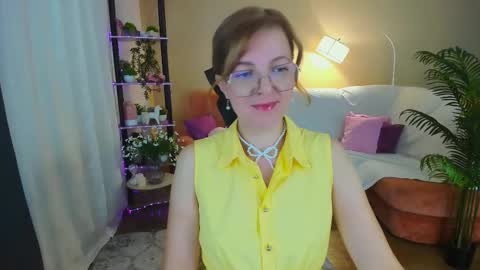 Snapshot of youruniverser chatting on 18, 9, 2025 Alice online show from 18, 9, 2025