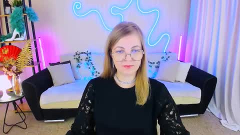 Snapshot of youruniverser chatting on 19, 9, 2025 Alice online show from 19, 9, 2025