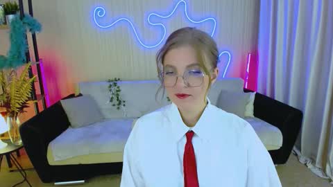 Snapshot of youruniverser chatting on 13, 10, 2025 Alice online show from 13, 10, 2025