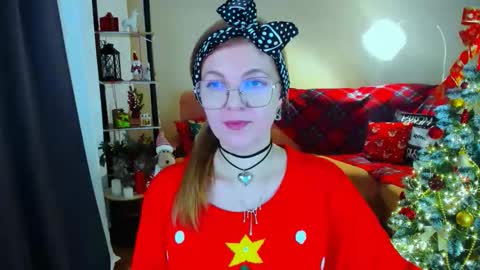 Snapshot of youruniverser chatting on 15, 12, 2025 Alice online show from 15, 12, 2025