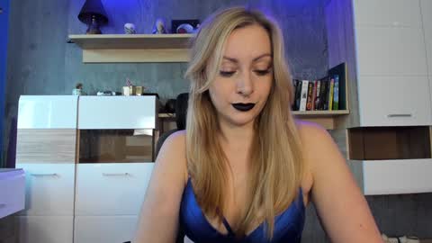 Snapshot of yourvenus00 chatting on 7, 1, 2025 YourVenus00 -Follow my OF online show from 7, 1, 2025