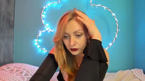 Snapshot of yourvenus00 chatting on 2, 2, 2025 YourVenus00 -Follow my OF online show from 2, 2, 2025