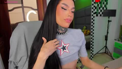 Snapshot of yourvirtualgirlfriennd chatting on 23, 10, 2025 GI online show from 23, 10, 2025