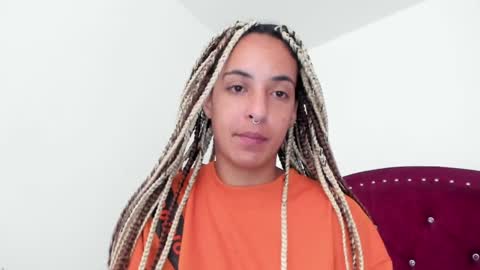 elizabeth  ju   online show from 30, 12, 2024