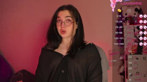 Ysabell online show from 4, 1, 2025