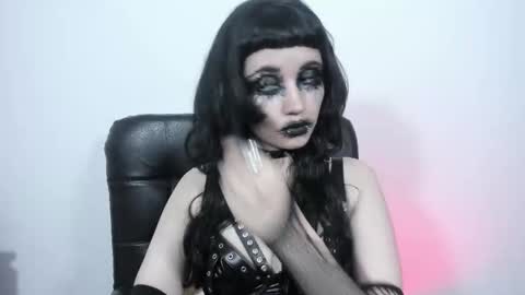 Yue Eclipsa online show from 16, 12, 2025